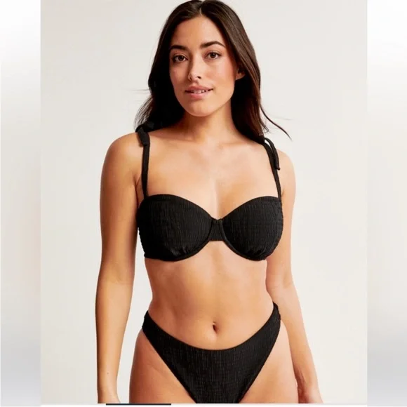NWT ABERCROMBIE Curve Love Tie-Strap Underwire
Bikini Top M black swim - Picture 1 of 8